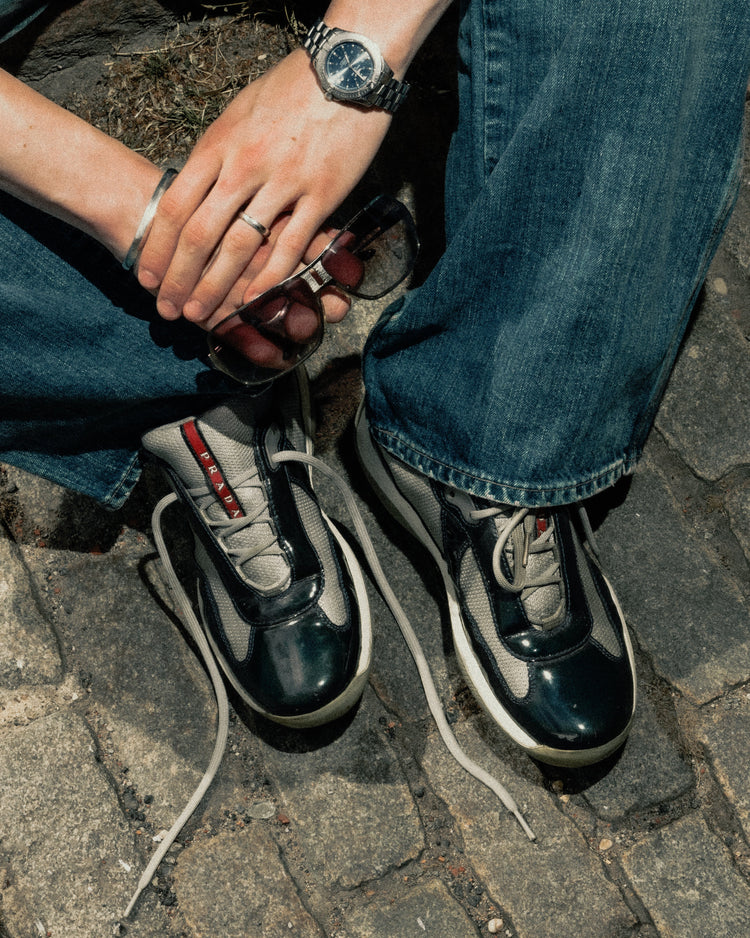 ACCESSORIES AND FOOTWEAR