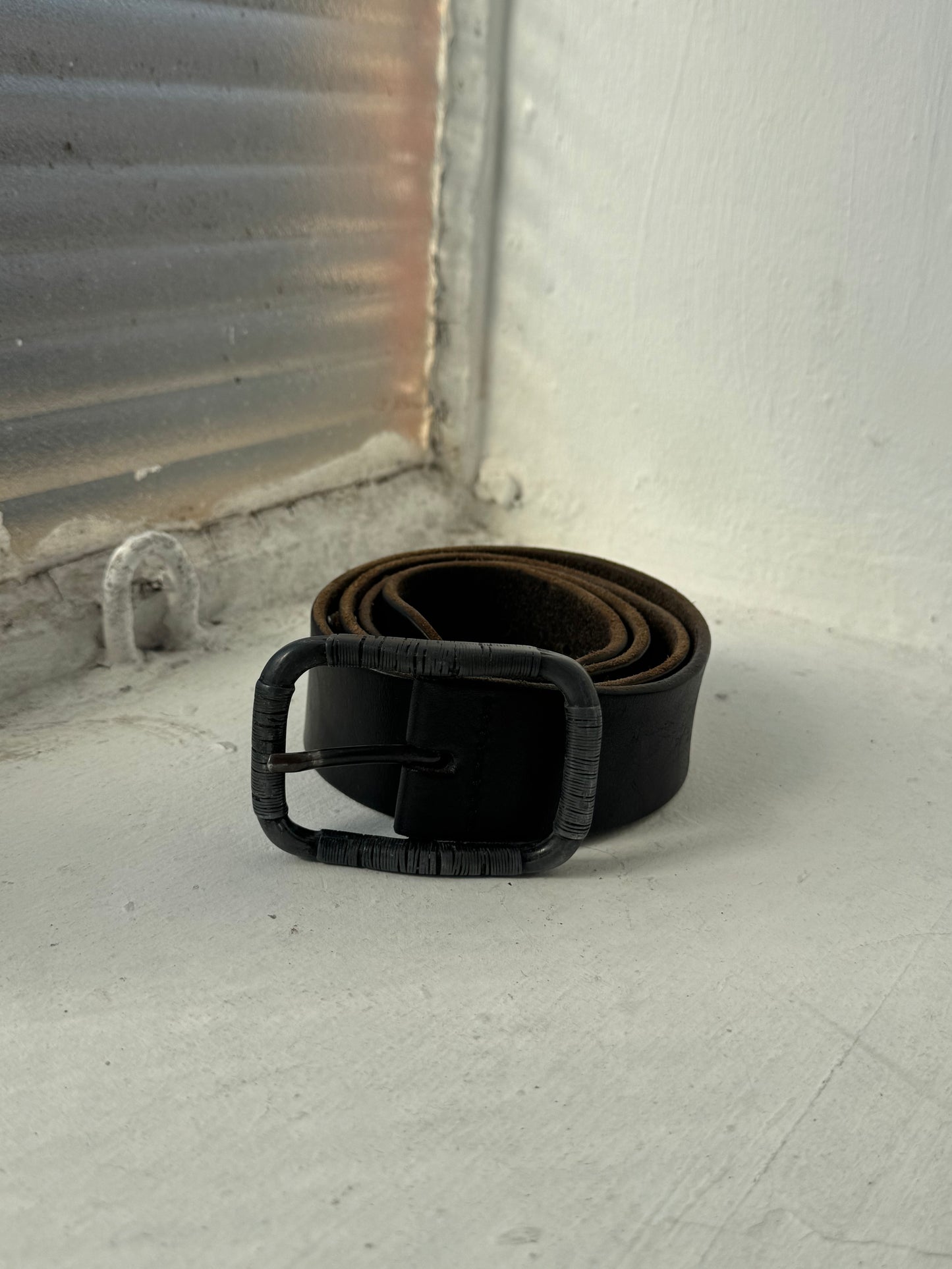 '00s John Galliano Spellout Leather Studded Belt (34)