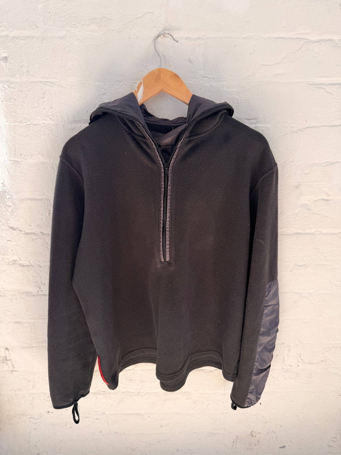 '00s Prada Sport Ninja Hood Fleece  (M/L)