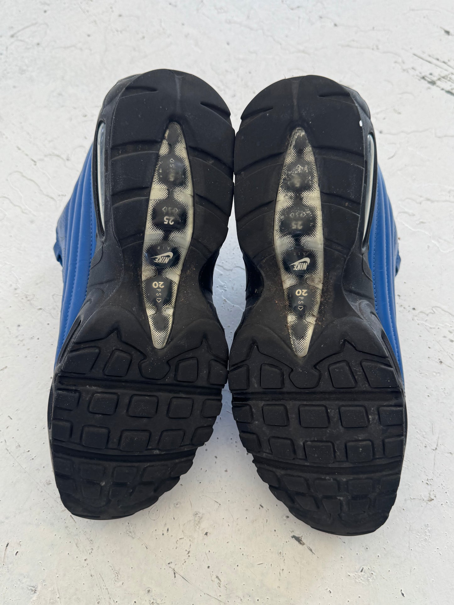 Supreme X Nike Airmax 95 Sneakers (UK10)