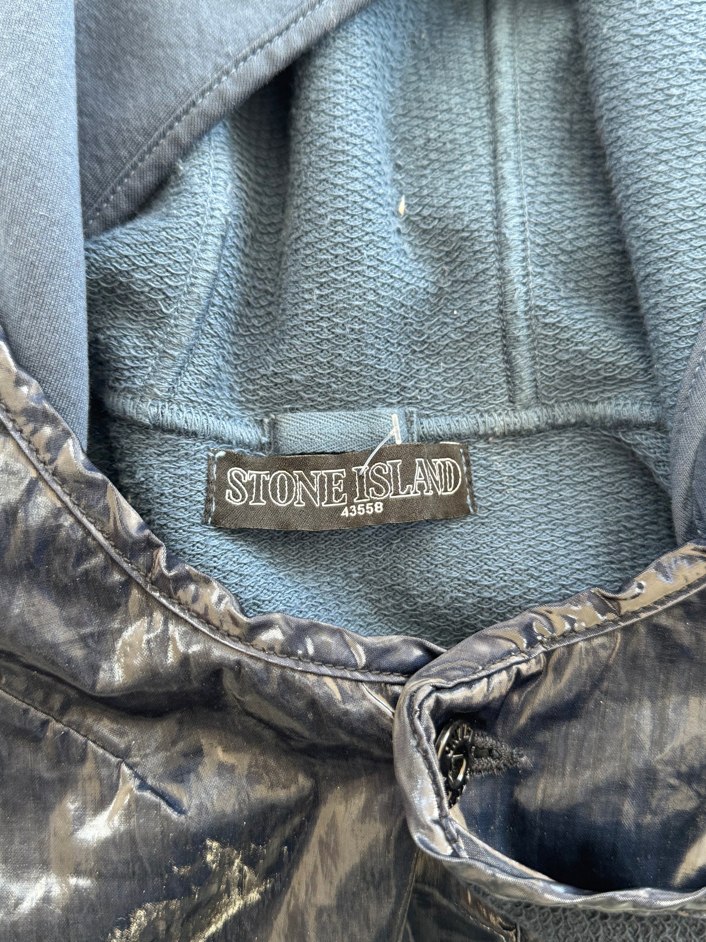 '10s Stone Island Shadow Project Prismatic Hood Insertion (OS)