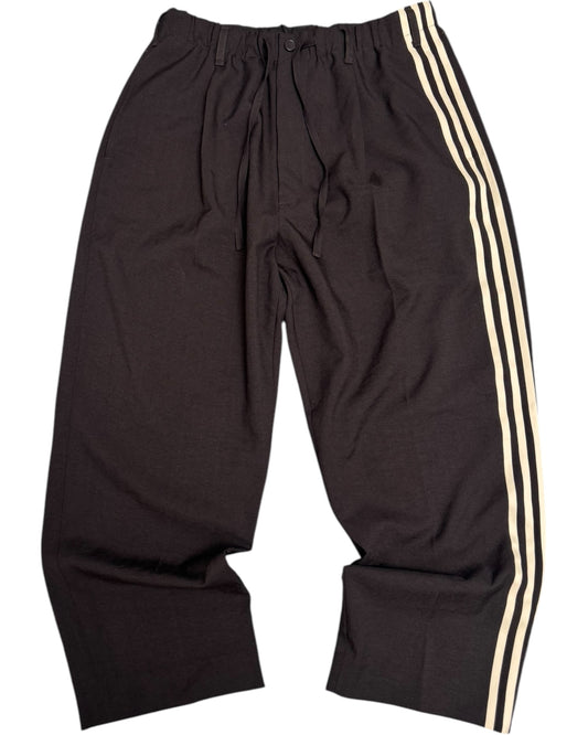 '16 Yohji Yamamoto X Adidas Pleated 3 Stripe Wide Trousers (32)