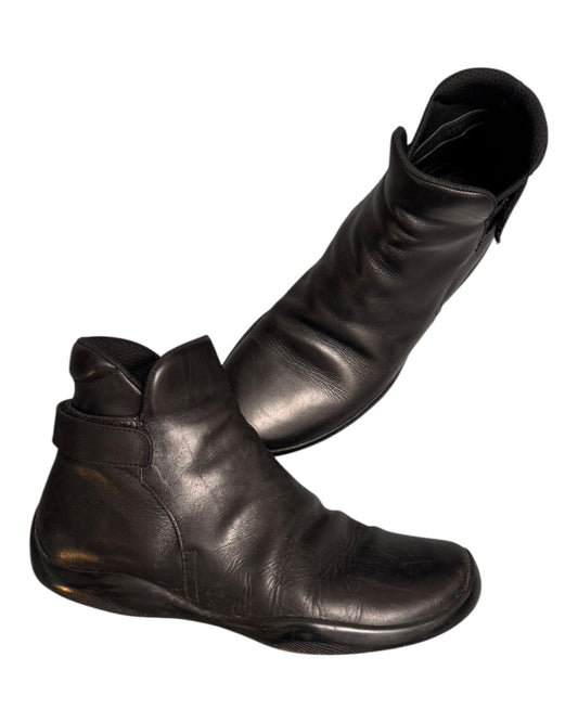 '02 Prada Sport Back Strap Boots (UK 9.5)
